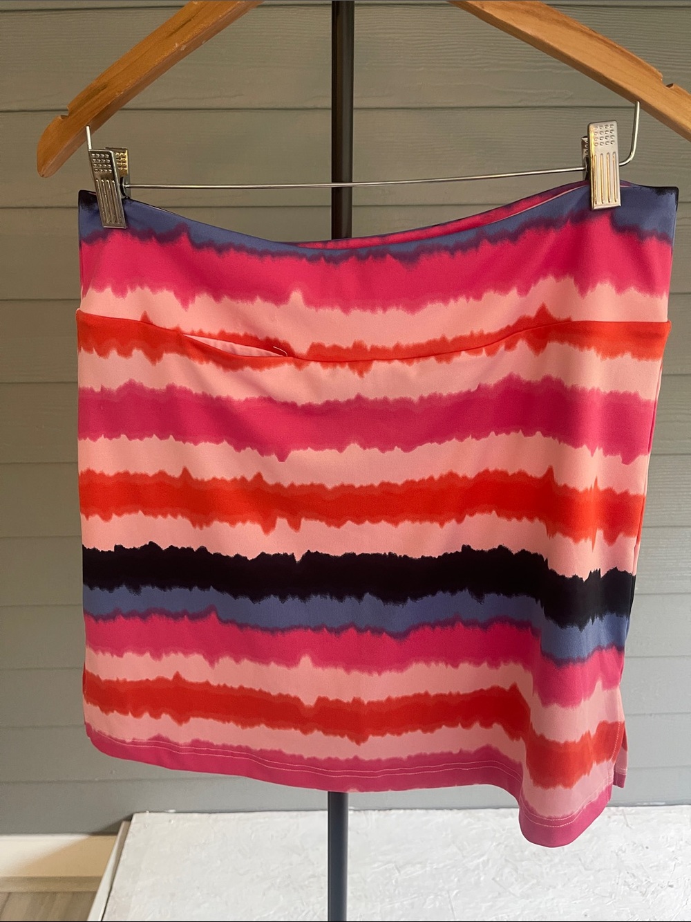 Golftini Women's Multi Striped Skort Size L